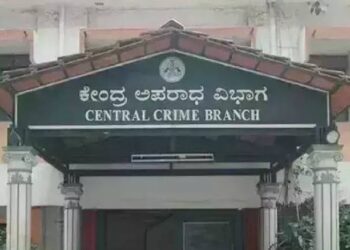 ರೌಡಿಗಳ ಮನೆ ಮೇಲೆ CCB ರೇಡ್:ಮಚ್ಚು, ಲಾಂಗ್ ವಶಕ್ಕೆ