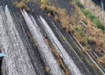 ಜಲಾಶಯದಿಂದ ನೀರು ಸೋರಿಕೆ: ರೈತರಲ್ಲಿ ಭಯದ ವಾತಾವರಣ