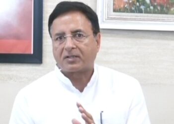 ಯಾರಿಗೂ ನೋಟಿಸ್ ನೀಡುವುದಿಲ್ಲ: ಸುರ್ಜೇವಾಲ