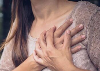 ಮಗನ ಆತ್ಮಹತ್ಯೆಯ ಸುದ್ದಿ ಕೇಳಿ ತಾಯಿಗೆ ಹೃದಯಾಘಾತ!