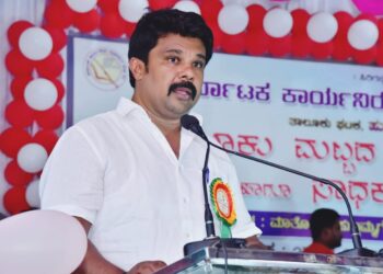 “ಬಯ್ಯೋ ಖಾತೆಯ ಸಚಿವ ಪ್ರಿಯಾಂಕ್ ಖರ್ಗೆ”: ಮಾಜಿ ಸಚಿವ ರಾಜೂಗೌಡರಿಂದ ನೇರ ವಾಗ್ದಾಳಿ