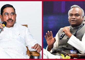 ಸೊಕ್ಕಿನಿಂದ ರಾಜ್ಯಕ್ಕೆ ಲಕ್ಷ ಕೋಟಿ ನಷ್ಟ; ಸಿಎಂ, ಡಿಸಿಎಂ ವಿನಮ್ರತೆ ಕಲಿಯಲಿ – ಪ್ರಲ್ಹಾದ್ ಜೋಶಿ ವಾಗ್ದಾಳಿ