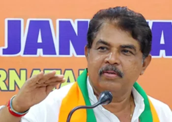 ಅದು ಬ್ರೇಕ್‌ಫಾಸ್ಟ್‌ ಮೀಟಿಂಗ್‌ ಅಲ್ಲ, ಯುದ್ಧ ನಿರತ ಬಣಗಳ ಕದನ ವಿರಾಮ ಸಭೆ: ಸಿಎಂ-ಡಿಸಿಎಂ ವಿರುದ್ಧ ಆರ್‌ ಅಶೋಕ್ ವಾಗ್ದಾಳಿ