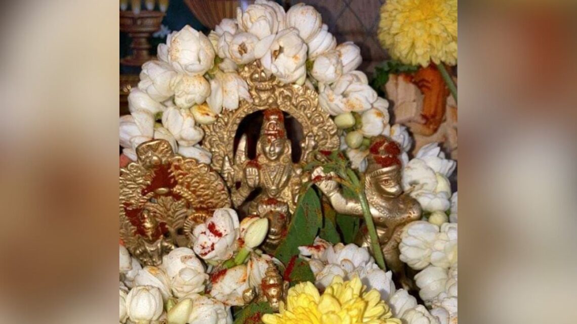 Even dull kids can become intelligent chant Saraswati mantra