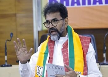 ಮಂತ್ರಿ ಆಗೋಕೆ ₹200 ಕೋಟಿಯ ಬೇಡಿಕೆ – ಛಲವಾದಿ ನಾರಾಯಣಸ್ವಾಮಿ ಸ್ಫೋಟಕ ಆರೋಪ