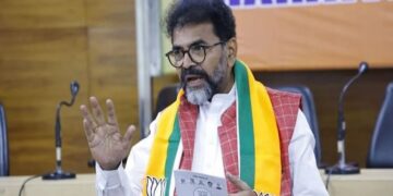 ಮಂತ್ರಿ ಆಗೋಕೆ ₹200 ಕೋಟಿಯ ಬೇಡಿಕೆ – ಛಲವಾದಿ ನಾರಾಯಣಸ್ವಾಮಿ ಸ್ಫೋಟಕ ಆರೋಪ