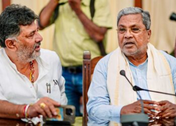 ಬರೀ ಭಾಷಣ ಮಾಡುವವ ನಾನಲ್ಲ ಕಸ ಗುಡಿಸಿ ಪಕ್ಷ ಕಟ್ಟಿದವನು: ಸಿಎಂ ಸಿದ್ದರಾಮಯ್ಯಗೆ ಪರೋಕ್ಷವಾಗಿ ತಿವಿದ ಡಿಸಿಎಂ ಡಿಕೆಶಿ