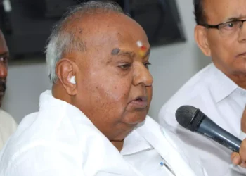 ದೋಸ್ತಿಗೆ ಹೊಸ ಟ್ವಿಸ್ಟ್ ನೀಡಿದ ದೊಡ್ಡ ಗೌಡರು : ಲೋಕಸಭೆಗೆ ಮೈತ್ರಿ, ಸ್ಥಳೀಯಕ್ಕೆ ಕುಸ್ತಿ! ಕಮಲ ಪಾಳಯಕ್ಕೆ ಶುರುವಾಯ್ತು ತಳಮಳ