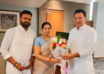 ರಾಜ್ಯ ಕಾಂಗ್ರೆಸ್‌ನಲ್ಲಿ ಕಂಪನ ಸೃಷ್ಟಿಸಿದ ಒಂದೇ ಒಂದು ಪೋಸ್ಟ್: ಡಿಸಿಎಂ ಡಿಕೆಶಿಗೆ ಸಿಎಂ ಪಟ್ಟ ಕಟ್ಟಿದ ಎಂಎಲ್‌ಸಿ; ಇದು ಕೇವಲ ಅಚಾತುರ್ಯವೋ ಅಥವಾ ಬದಲಾವಣೆಯ ಮುನ್ಸೂಚನೆಯೋ?