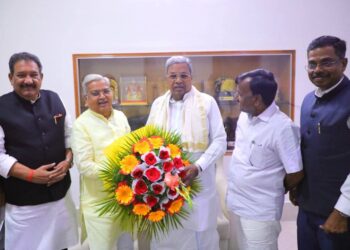 ರಾಜೀನಾಮೆಗೆ ಕ್ಷಣಗಣನೆ: ಸಿದ್ದರಾಮಯ್ಯ ಬಗ್ಗೆ ಕಾರಜೋಳ ವಿವಾದಾತ್ಮಕ ಹೇಳಿಕೆ