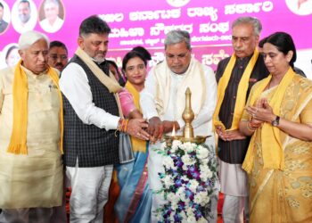 ನನಗಿಂತ ನನ್ನ ಹೆಣ್ಣುಮಕ್ಕಳೇ ಗ್ರೇಟ್ ಋತುಚಕ್ರ ರಜೆ ಸಂಭ್ರಮದಲ್ಲಿ ಕಣ್ಣಂಚು ಒದ್ದೆ ಮಾಡಿಕೊಂಡ ಕನಕಪುರ ಬಂಡೆ