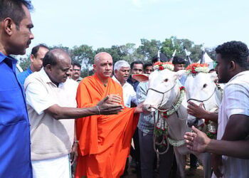 ಆದಿಚುಂಚನಗಿರಿ ಶ್ರೀಗಳಿಗೆ ನೋವಾಗಿದ್ದರೆ ಬಹಿರಂಗ ಕ್ಷಮೆ ಯಾಚಿಸುವೆ: ವಿವಾದಾತ್ಮಕ ಹೇಳಿಕೆಗೆ ತೆರೆ ಎಳೆದ ಹೆಚ್ ಡಿ ಕುಮಾರಸ್ವಾಮಿ