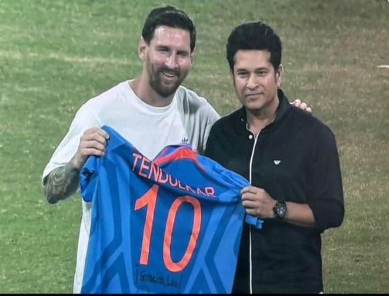 Sachin Tendulkar & Lionel Messi together —
when legends meet