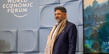 ದಾವೋಸ್ ನಲ್ಲಿ ಭಾರತದ ಆರ್ಥಿಕತೆಗೆ ಜೈ ಎಂದ ಡಿಕೆಶಿ: ರಾಹುಲ್ ಗಾಂಧಿಗೆ ಮುಜುಗರ, ಬಿಜೆಪಿಗೆ ಸಂಭ್ರಮ