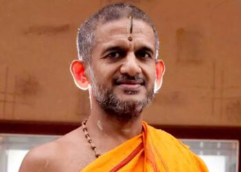 ಬಾಂಗ್ಲಾ ಮಾತ್ರವಲ್ಲ ಭಾರತದಲ್ಲೂ ಹಿಂದೂಗಳ ಸ್ಥಿತಿ ಭಯಾನಕವಾಗಿದೆ: ಕೇಂದ್ರ ಸರ್ಕಾರಕ್ಕೆ ಪೇಜಾವರ ಶ್ರೀಗಳ ಖಡಕ್ ಎಚ್ಚರಿಕೆ