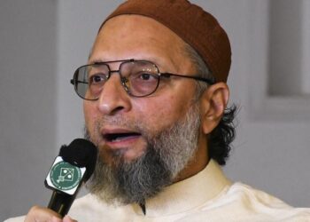 ಭಾರತದಲ್ಲಿ ಮುಸ್ಲಿಮರು ಎಂದಿಗೂ ಹಿಂದೂ ಜನಸಂಖ್ಯೆಯನ್ನು ಮೀರುವುದಿಲ್ಲ: ಮೋದಿ ಸರ್ಕಾರದ ವಿರುದ್ಧ ಓವೈಸಿ ತೀವ್ರ ವಾಗ್ದಾಳಿ