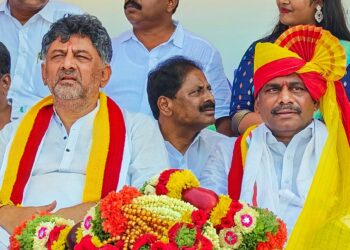 ಶಾಸಕರ ಡಿನ್ನರ್ ಮೀಟಿಂಗ್: ಡಿ.ಕೆ. ಸುರೇಶ್ ‘ನನಗೆ ಮಾಹಿತಿ ಇಲ್ಲ’