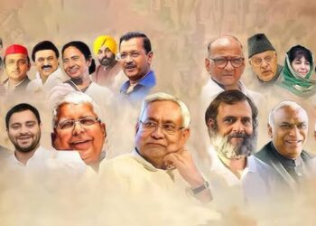 2026ರ ಎಲೆಕ್ಷನ್ಗೂ ಮುನ್ನವೇ ಕಾಂಗ್ರೆಸ್ ಹಡಗಿಗೆ ಬಂಡಾಯದ ತೂತು: ಸ್ವಪಕ್ಷೀಯರ ಆಕ್ರೋಶಕ್ಕೆ ನಲುಗಿತೇ ಶತಮಾನದ ಪಕ್ಷ?