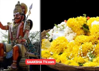 Carrying these two items while going to the temple of the ancestral deity can help us move to the next stage of progress in our lives