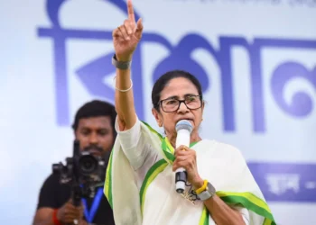 ಬಿಜೆಪಿ ಅಧಿಕಾರಕ್ಕೆ ಬಂದರೆ ನೀವು ಮೊಟ್ಟೆ ಮಾಂಸ ತಿನ್ನುವಂತಿಲ್ಲ ಕೇಂದ್ರ ಸರ್ಕಾರದ ವಿರುದ್ಧ ಗುಡುಗಿದ ಮಮತಾ ಬ್ಯಾನರ್ಜಿ