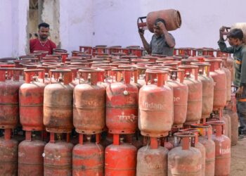 ಅಡುಗೆ ಅನಿಲ ಬುಕ್ಕಿಂಗ್ ಗಡುವು 45 ದಿನಗಳಿಗೆ ಹೆಚ್ಚಳ: ಗ್ರಾಮೀಣ ಪ್ರದೇಶಗಳಿಗೆ ಮಾತ್ರ ಅನ್ವಯ