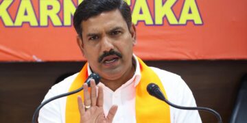 ರಾಜ್ಯದಲ್ಲಿ ಆಡಳಿತ ಪಕ್ಷದ ಶಾಸಕರೇ ದಂಗೆ ಏಳುತ್ತಿದ್ದಾರೆ: ಸರಣಿ ಪ್ರತಿಭಟನೆಗಳ ಎಚ್ಚರಿಕೆ ನೀಡಿದ ಬಿವೈ ವಿಜಯೇಂದ್ರ