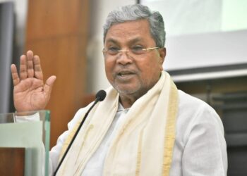 ಮುಂದಿನ ಎರಡು ಬಜೆಟ್ ಮಂಡನೆಗೆ ಹೈಕಮಾಂಡ್ ಒಪ್ಪಿಗೆ ಬೇಕೆಂದ ಸಿದ್ದರಾಮಯ್ಯ ಸಿಎಂ ಕುರ್ಚಿಗೆ ಕುತ್ತು ಬಂದಿದೆಯಾ