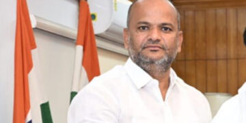 ನಟಿ ತಮನ್ನಾಗೆ 5 ಕೋಟಿ ನೀಡಲು ದುಡ್ಡಿದೆ ವಿಧವೆಯರಿಗೆ ವೇತನ ನೀಡಲು ಆಗಲ್ವಾ ಸರ್ಕಾರದ ವಿರುದ್ಧ ಶರಣು ಸಲಗಾರ್ ಆಕ್ರೋಶ