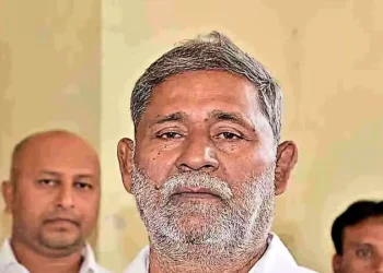 ಮುಖ್ಯಮಂತ್ರಿಗಳ ಸಂಧಾನಕ್ಕೂ ಜಗ್ಗದ ಸಾದಿಕ್ ಅಖಾಡದಲ್ಲೇ ಉಳಿದ ಪೈಲ್ವಾನ್ : ಕೈ ಪಾಳೆಯದಲ್ಲಿ ನಡುಕ ಶುರು