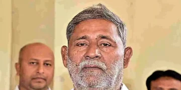 ಮುಖ್ಯಮಂತ್ರಿಗಳ ಸಂಧಾನಕ್ಕೂ ಜಗ್ಗದ ಸಾದಿಕ್ ಅಖಾಡದಲ್ಲೇ ಉಳಿದ ಪೈಲ್ವಾನ್ : ಕೈ ಪಾಳೆಯದಲ್ಲಿ ನಡುಕ ಶುರು