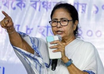 ಕೇಂದ್ರ ಸರ್ಕಾರದಿಂದ ರಾಷ್ಟ್ರಪತಿಗಳ ಸಾಂವಿಧಾನಿಕ ಹುದ್ದೆಯ ದುರುಪಯೋಗ: ಬಿಜೆಪಿ ವಿರುದ್ಧ ಮಮತಾ ಬ್ಯಾನರ್ಜಿ ವಾಗ್ದಾಳಿ