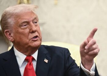 ಹಾರ್ಮುಜ್ ಜಲಸಂಧಿ ವಿಚಾರದಲ್ಲಿ ಇರಾನ್‌ಗೆ ಟ್ರಂಪ್ ಕಠಿಣ ಎಚ್ಚರಿಕೆ