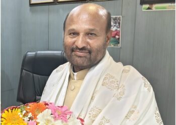 ಸ್ವಪಕ್ಷೀಯರ ಆಕ್ರೋಶಕ್ಕೆ ಕ್ಯಾರೇ ಎನ್ನದ ಶಾಸಕ: ರಾಮನಗರದ ಹಿತವೇ ಮುಖ್ಯ; ಬಜೆಟ್ ನಿರಾಸೆ ಬಗ್ಗೆ ಗುಡುಗಿದ ಇಕ್ಬಾಲ್ ಹುಸೇನ್