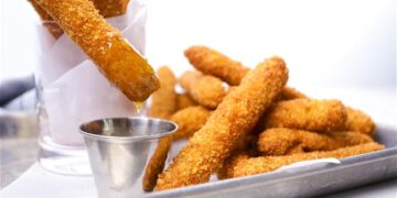 ಸಂಜೆ ಸ್ನ್ಯಾಕ್ಸ್‌ಗಾಗಿ ಗರಿಗರಿಯಾದ ಚಿಕನ್ ಫ್ರೆಂಚ್ ಫ್ರೈಸ್