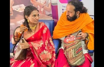 ಮಹಾಕುಂಭದ ವೈರಲ್ ‘ಐಐಟಿ ಬಾಬಾ’ ಹಿಮಾಚಲ ಪ್ರದೇಶದಲ್ಲಿ ಬೆಂಗಳೂರಿನ ಇಂಜಿನಿಯರ್ ಮದುವೆ, ಮದುವೆಯ ಫೋಟೋ ವೈರಲ್