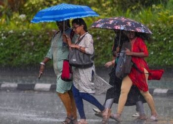 ರಾಜ್ಯದ ಹಲವೆಡೆ ಗುಡುಗು ಸಹಿತ ಮಳೆ ಸಾಧ್ಯತೆ; ಹಲವು ಜಿಲ್ಲೆಗಳಿಗೆ ಯೆಲ್ಲೋ ಅಲರ್ಟ್