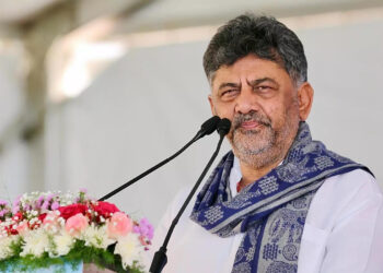 ಕಾಂಗ್ರೆಸ್ ಕೋಟೆಯಲ್ಲಿ ಭಿನ್ನಮತದ ಬಿರುಗಾಳಿ: ಕೆಪಿಸಿಸಿ ಅಲ್ಪಸಂಖ್ಯಾತ ಘಟಕವನ್ನೇ ವಿಸರ್ಜಿಸಿದ ಡಿಕೆ ಶಿವಕುಮಾರ್ ಆಪರೇಷನ್ ಕ್ಲೀನ್