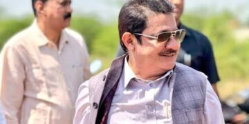 ಮಂತ್ರಿ ಸ್ಥಾನ ಪಣಕ್ಕಿಟ್ಟು ಟಿಕೆಟ್ ಕೇಳಿದ್ದ ಜಮೀರ್: ಹೈಕಮಾಂಡ್ ನಾಯಕರನ್ನೇ ಬೆಚ್ಚಿಬೀಳಿಸಿದ್ದ ಆ ಒಂದು ಮಾತು