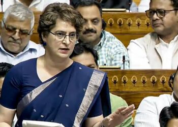 ಹಳೆಯ ಮಸೂದೆ ಮಂಡಿಸಿದರೆ ನಮ್ಮ ಬೆಂಬಲ ಖಂಡಿತ ಕೇಂದ್ರಕ್ಕೆ ಎನ್‌ಡಿಎ ವಿರುದ್ಧ ಕಾಂಗ್ರೆಸ್ ನಾಯಕಿ ಪ್ರಿಯಾಂಕಾ ವಾಗ್ದಾಳಿ