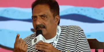 ಶ್ರೀರಾಮನ ಬಗ್ಗೆ ವ್ಯಂಗ್ಯವಾಡಿದ ಆರೋಪ : ಮತಾಂಧ ರಾಜಕಾರಣಕ್ಕೆ ನಾನು ಬಗ್ಗಲ್ಲ ವಿರೋಧಿಗಳ ವಿರುದ್ಧ ನಟ ಪ್ರಕಾಶ್ ರಾಜ್ ವಾಗ್ದಾಳಿ