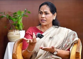 ಕಾಂಗ್ರೆಸ್ ಆರ್ಥಿಕ ಅಪರಾಧಗಳ ಕೇಂದ್ರವಾಗಿದೆ: ಲೂಟಿ ಮಾಡಿದ ಹಣಕ್ಕೆ ಲೆಕ್ಕ ಕೊಡಲೇಬೇಕು ; ಶಾಸಕ ಹಾರಿಸ್ ಮನೆ ಮೇಲೆ ಇಡಿ ದಾಳಿ ಕುರಿತು ಶೋಭಾ ಕರಂದ್ಲಾಜೆ ಗಂಭೀರ ಆರೋಪ