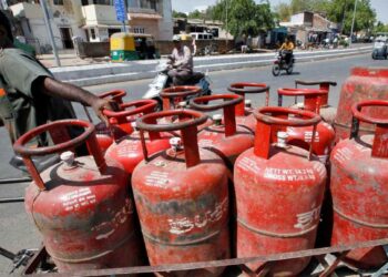 ಮೇ 1ರಿಂದ ಅಡುಗೆ ಅನಿಲ ಬೆಲೆ ಏರಿಕೆ ಫಿಕ್ಸ್? ಜನಸಾಮಾನ್ಯರ ಜೇಬಿಗೆ ಕತ್ತರಿ ಹಾಕಲಿರುವ ಹೊಸ ನಿಯಮಗಳು