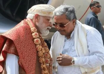 ಮೋದಿ ನನ್ನ ಕಿವಿಯಲ್ಲಿ ಆ ಮಾತು ಕೇಳಿದ್ರು : ಗುಟ್ಟು ರಟ್ಟು ಮಾಡಿ ರಾಜ್ಯ ರಾಜಕಾರಣದಲ್ಲಿ ಸಂಚಲನ ಮೂಡಿಸಿದ ಸಿಎಂ ಸಿದ್ದರಾಮಯ್ಯ
