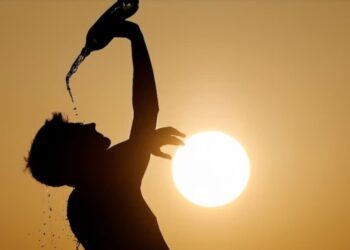 ಬಿಸಿಲಿನ ತೀವ್ರತೆ: ಕೆಲಸದ ಸಮಯ ಬದಲಾವಣೆಗೆ ಸರ್ಕಾರಿ ನೌಕರರ ಒತ್ತಾಯ