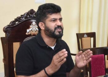 ಹಿಂದೂಗಳನ್ನು ಉರಿಸುವುದೇ ಕಾಂಗ್ರೆಸ್ ಅಜೆಂಡಾ : ಅಭಿವೃದ್ಧಿ ಮಾಡದ ಸಿದ್ದರಾಮಯ್ಯ ಡಿಕೆಶಿಗೆ ಮುಖ ಮುಚ್ಚಿಕೊಳ್ಳಲು ಬುರ್ಖಾ ಬೇಕು: ಪ್ರತಾಪ್ ಸಿಂಹ ಆಕ್ರೋಶ