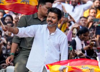 ತಮಿಳುನಾಡು ರಾಜಕೀಯದಲ್ಲಿ ವಿಜಯ್ ಭರವಸೆಗಳ ಅಬ್ಬರ: ಈಡೇರಿಸಲು ಬೇಕು ಬರೋಬ್ಬರಿ 42 ಸಾವಿರ ಕೋಟಿ ರೂಪಾಯಿಗಳ ಬೃಹತ್ ಮೊತ್ತ