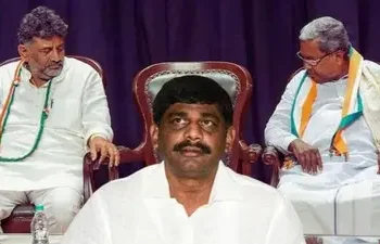 ಡಿಕೆಶಿಗೆ ಸಿಗುತ್ತಾ ಮುಖ್ಯಮಂತ್ರಿ ಪಟ್ಟದ ಗಿಫ್ಟ್? ಡಿಕೆ ಸುರೇಶ್ ಹೇಳಿಕೆಯ ಹಿಂದಿನ ನಿಗೂಢತೆ ಏನು?