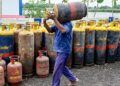 ಜುಲೈ 1ರಿಂದ ವಾಣಿಜ್ಯ, ಕೈಗಾರಿಕಾ LPG ಸಿಲಿಂಡರ್ ದರ ಏರಿಕೆ