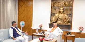 ಅಮಿತ್ ಶಾ ಕೈಗೆ ಡಿಕೆಶಿ ಕೊಟ್ಟ ಆ ರಹಸ್ಯ ಪಟ್ಟಿಯಲ್ಲೇನಿದೆ? ಕೇಂದ್ರದಿಂದ ರಾಜ್ಯಕ್ಕೆ ಹರಿದು ಬರುತ್ತಾ ಸಾವಿರಾರು ಕೋಟಿ? : ಡಿಕೆಶಿ ಡಿಮ್ಯಾಂಡ್ಸ್