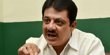 ಜಮೀರ್‌ಗೆ ಶಾಕ್? ಸಚಿವ ಸ್ಥಾನಕ್ಕೆ ಸಲೀಂ ಅಹ್ಮದ್ ಕಸರತ್ತು